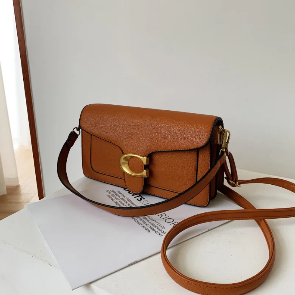 Маленькая квадратная сумка чер – обзор и цена Luxury Bags Coach
