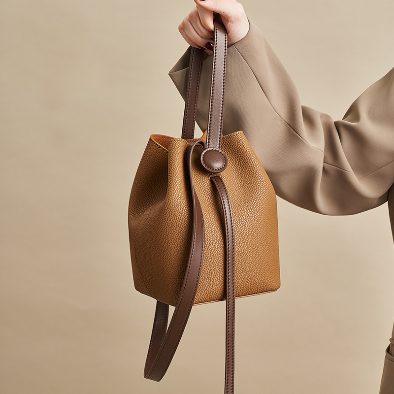 Классическая женская сумка-вед – обзор и цена Luxury Bags Level