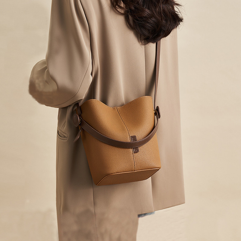 Классическая женская сумка-вед – обзор и цена Luxury Bags Level